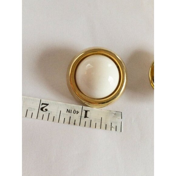 Vintage Trifari Gold & Cream Dome Clip-On Earrings - Picture 5 of 8